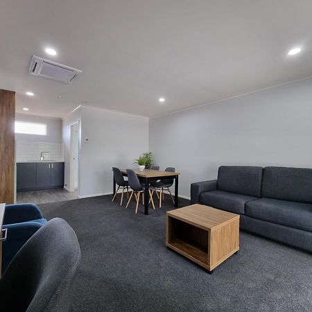 Antonio Mews Motel สแตรทฟอร์ด ภายนอก รูปภาพ