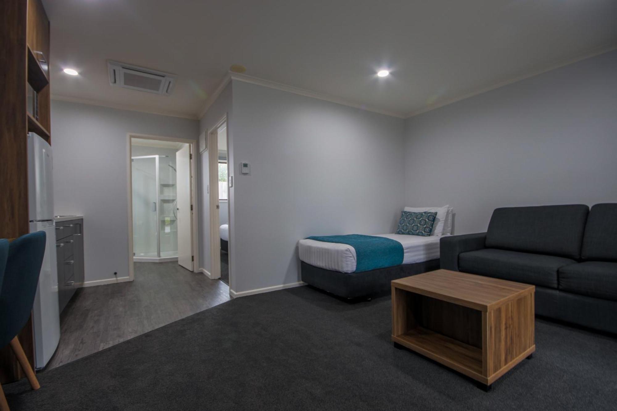 Antonio Mews Motel สแตรทฟอร์ด ภายนอก รูปภาพ