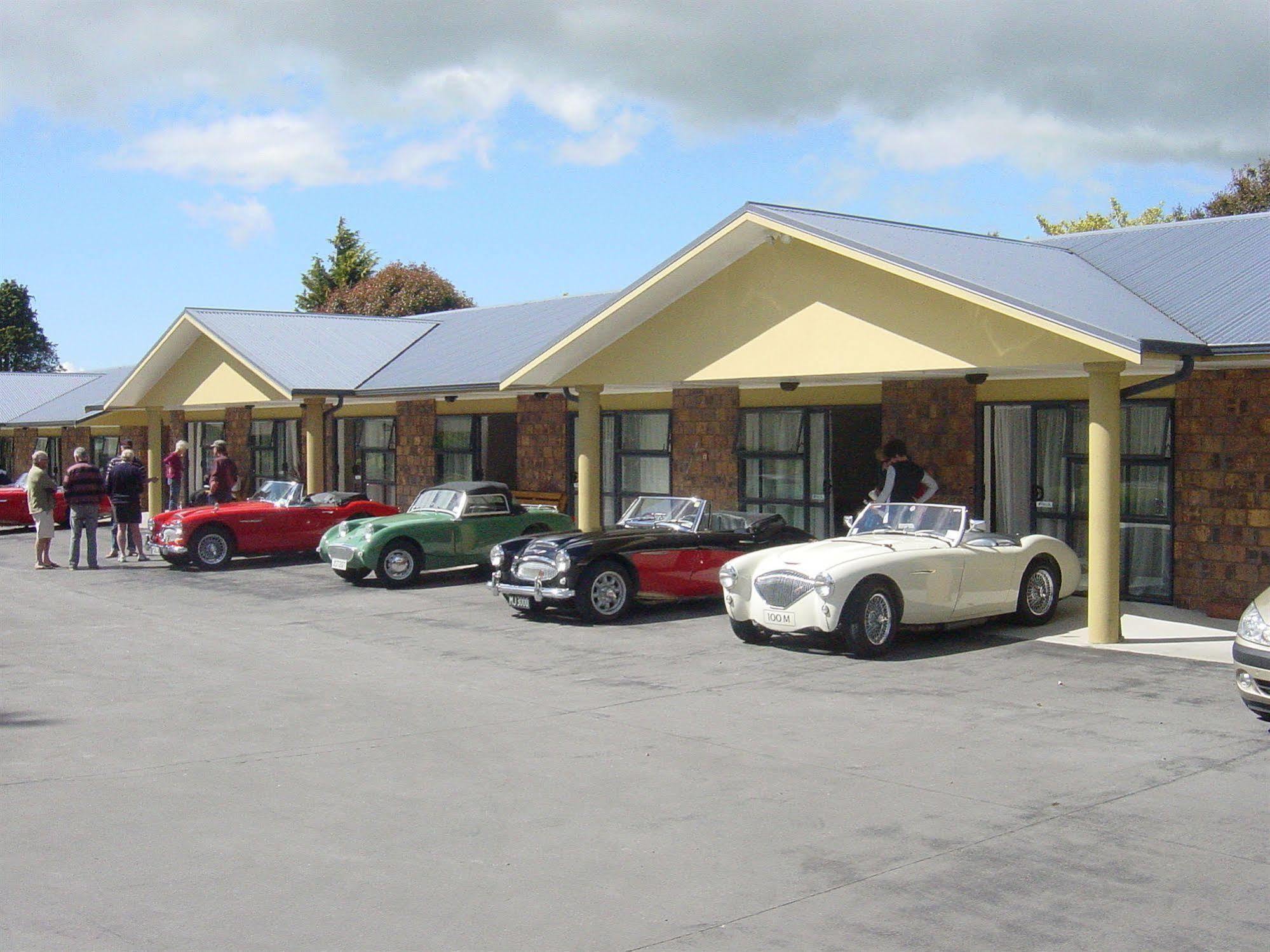Antonio Mews Motel สแตรทฟอร์ด ภายนอก รูปภาพ