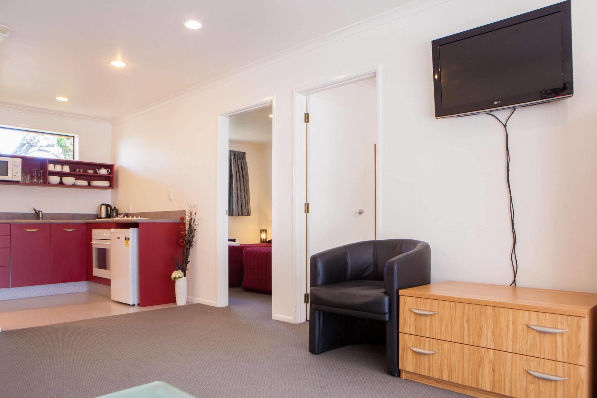 Antonio Mews Motel สแตรทฟอร์ด ภายนอก รูปภาพ